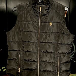Women’s Black Puffer Vest with Gold Accents NWOT (Lg)